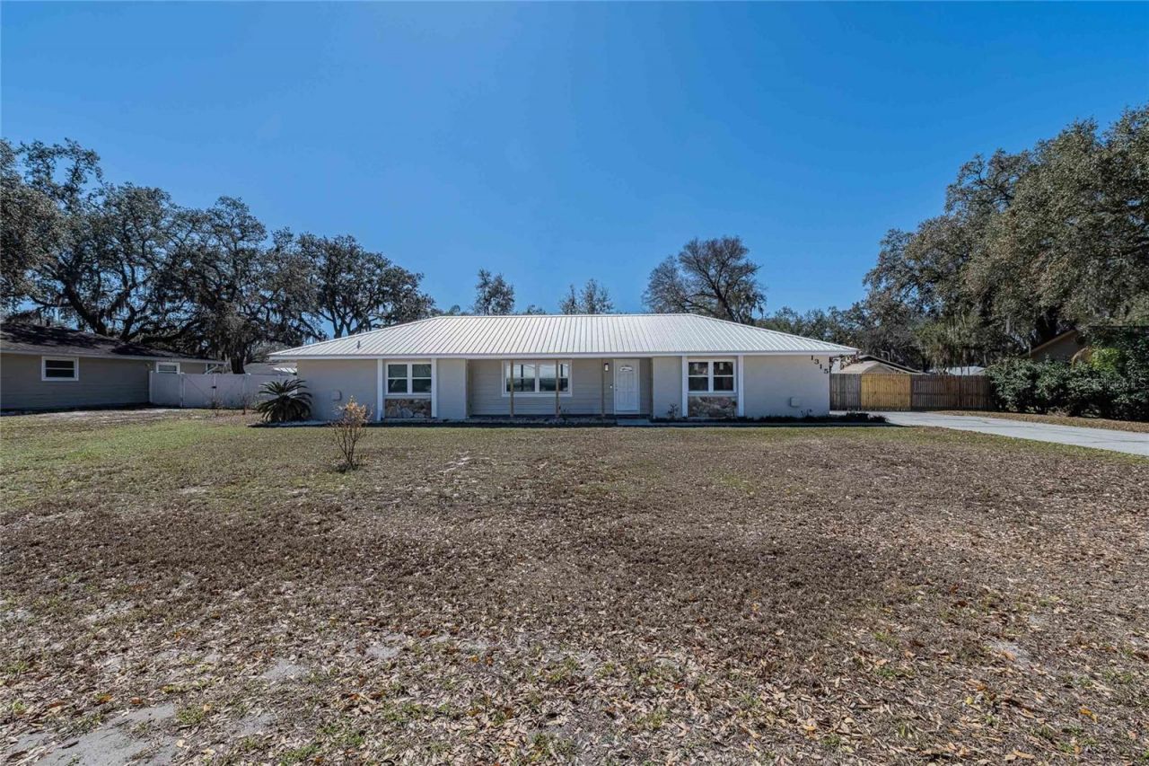 1315 Timberidge Loop S, Lakeland, FL 33809 Main Photo