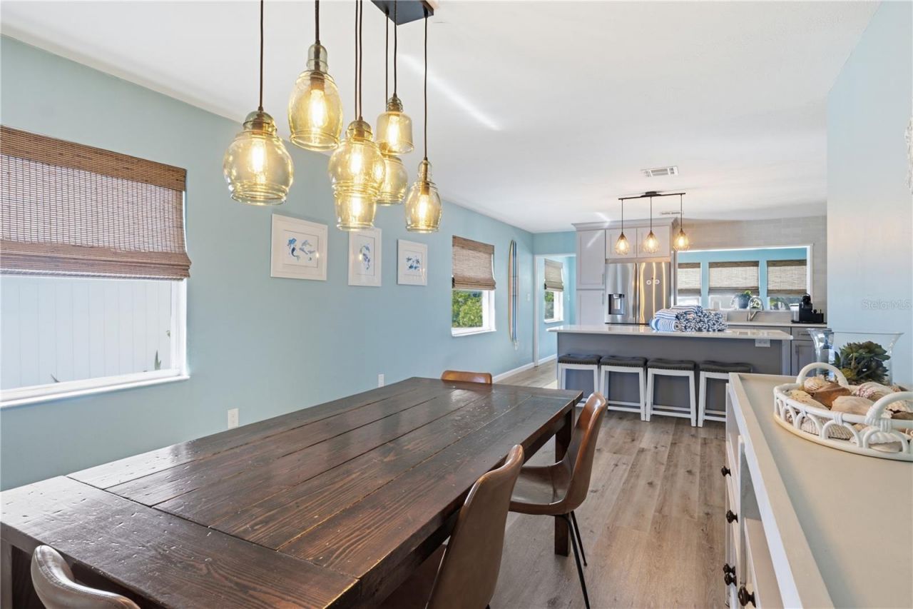 205 Haverkos Court, Holmes Beach, FL 34217 Photo