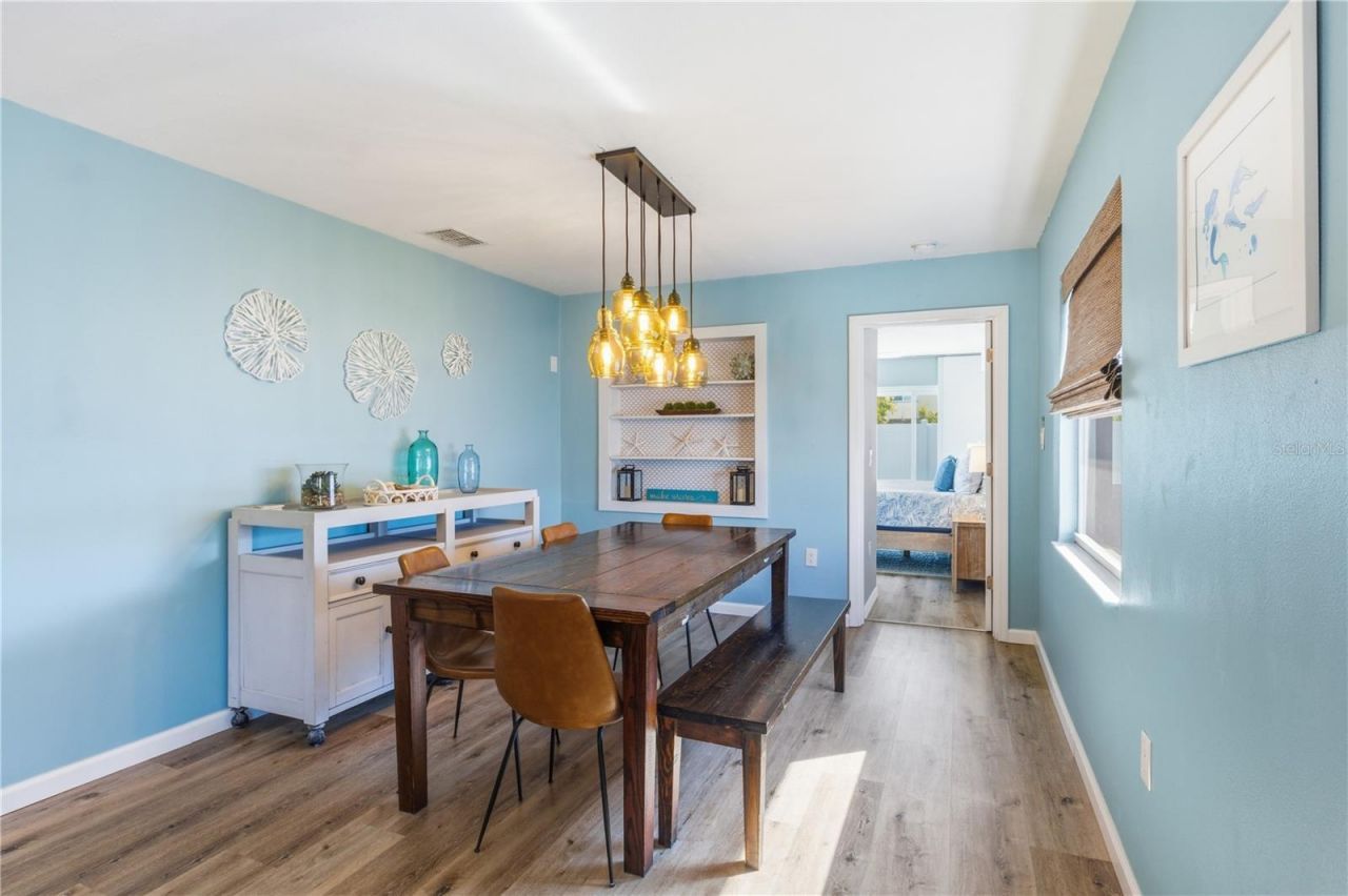 205 Haverkos Court, Holmes Beach, FL 34217 Photo