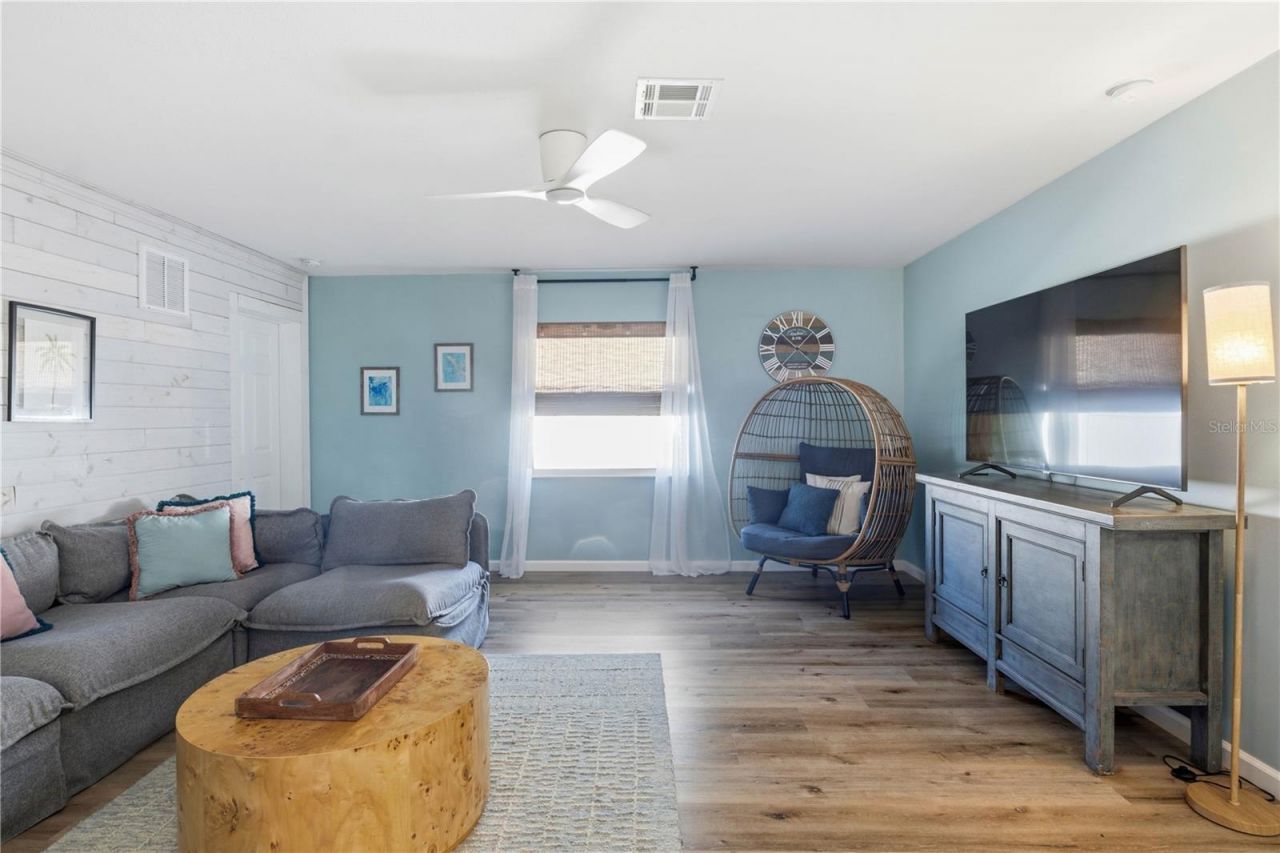 205 Haverkos Court, Holmes Beach, FL 34217 Photo