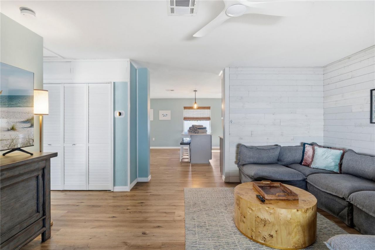 205 Haverkos Court, Holmes Beach, FL 34217 Photo