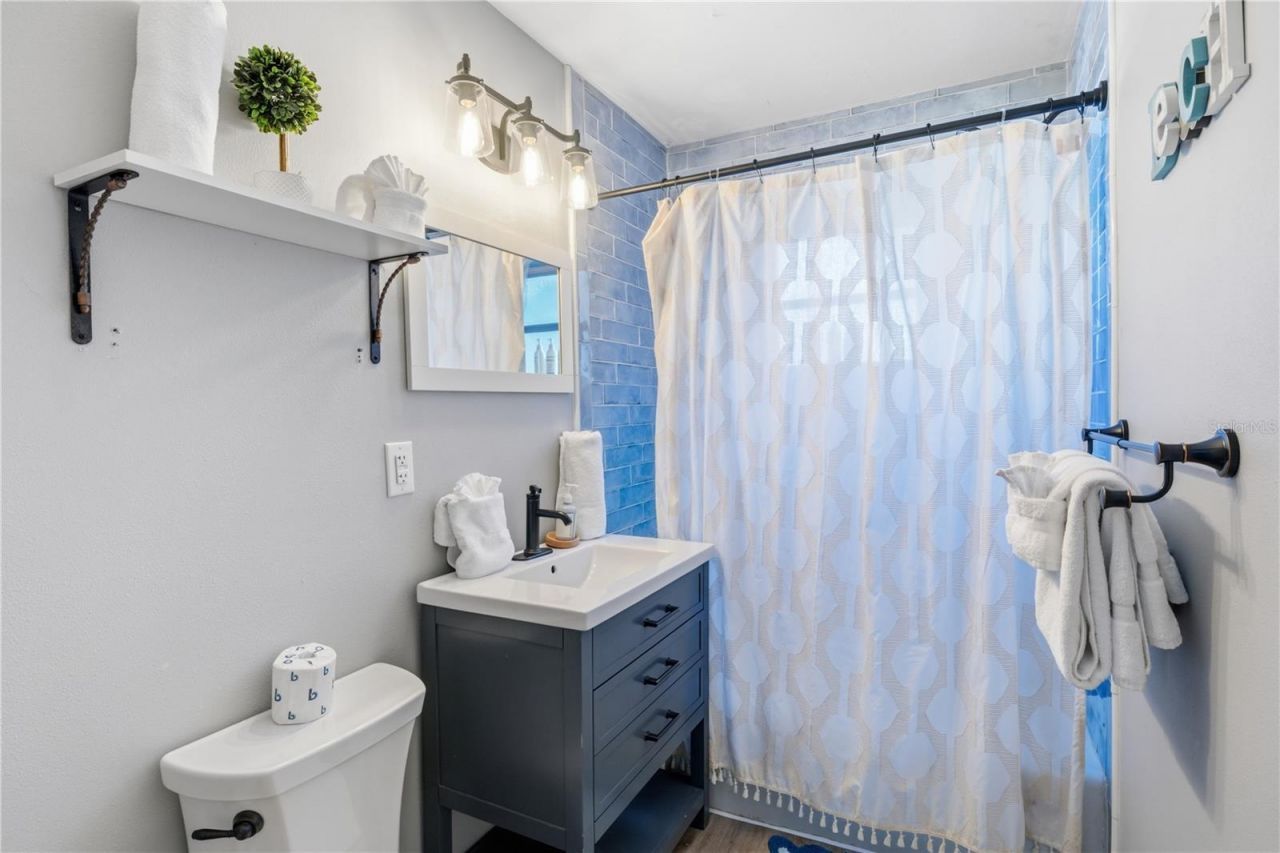 205 Haverkos Court, Holmes Beach, FL 34217 Photo