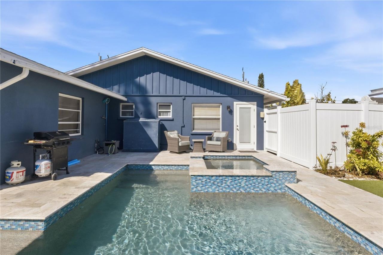 205 Haverkos Court, Holmes Beach, FL 34217 Photo