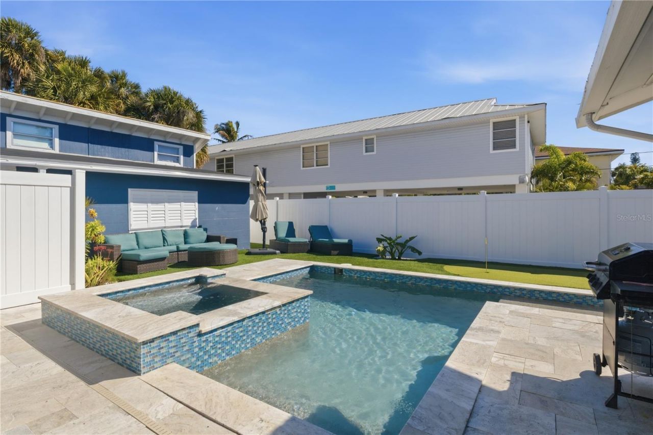 205 Haverkos Court, Holmes Beach, FL 34217 Photo