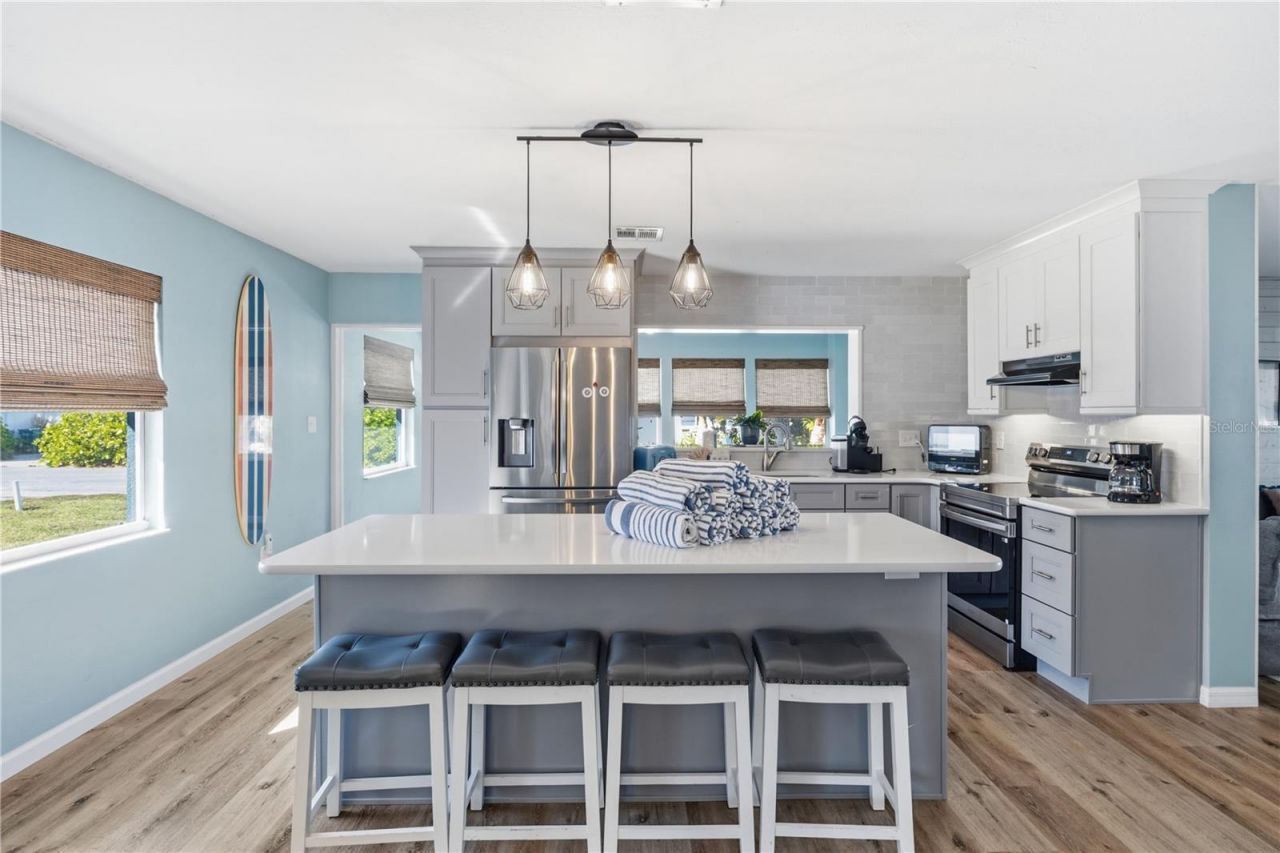 205 Haverkos Court, Holmes Beach, FL 34217 Photo