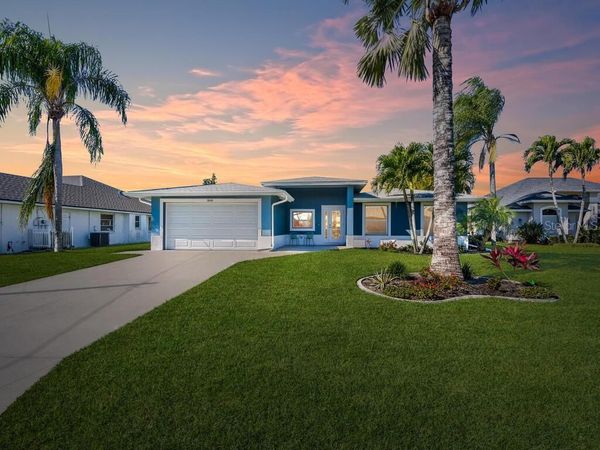 3840 SE 13TH AVENUE , CAPE CORAL, FL 33904