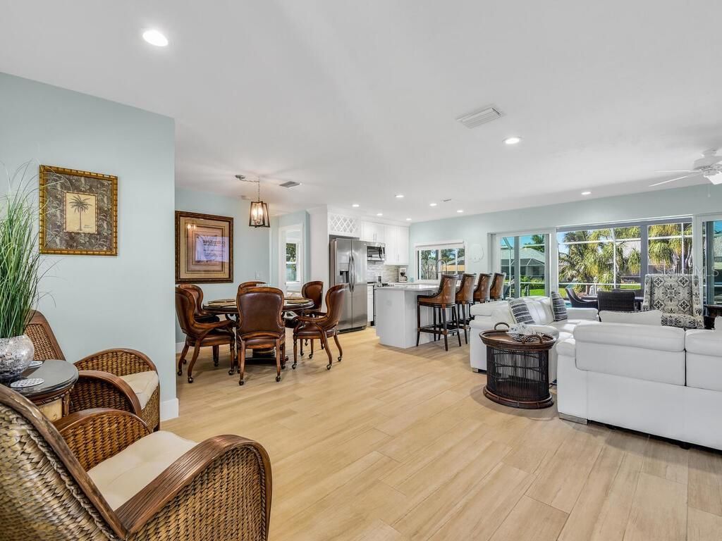 3840 SE 13th Avenue , Cape Coral, FL 33904 Photo