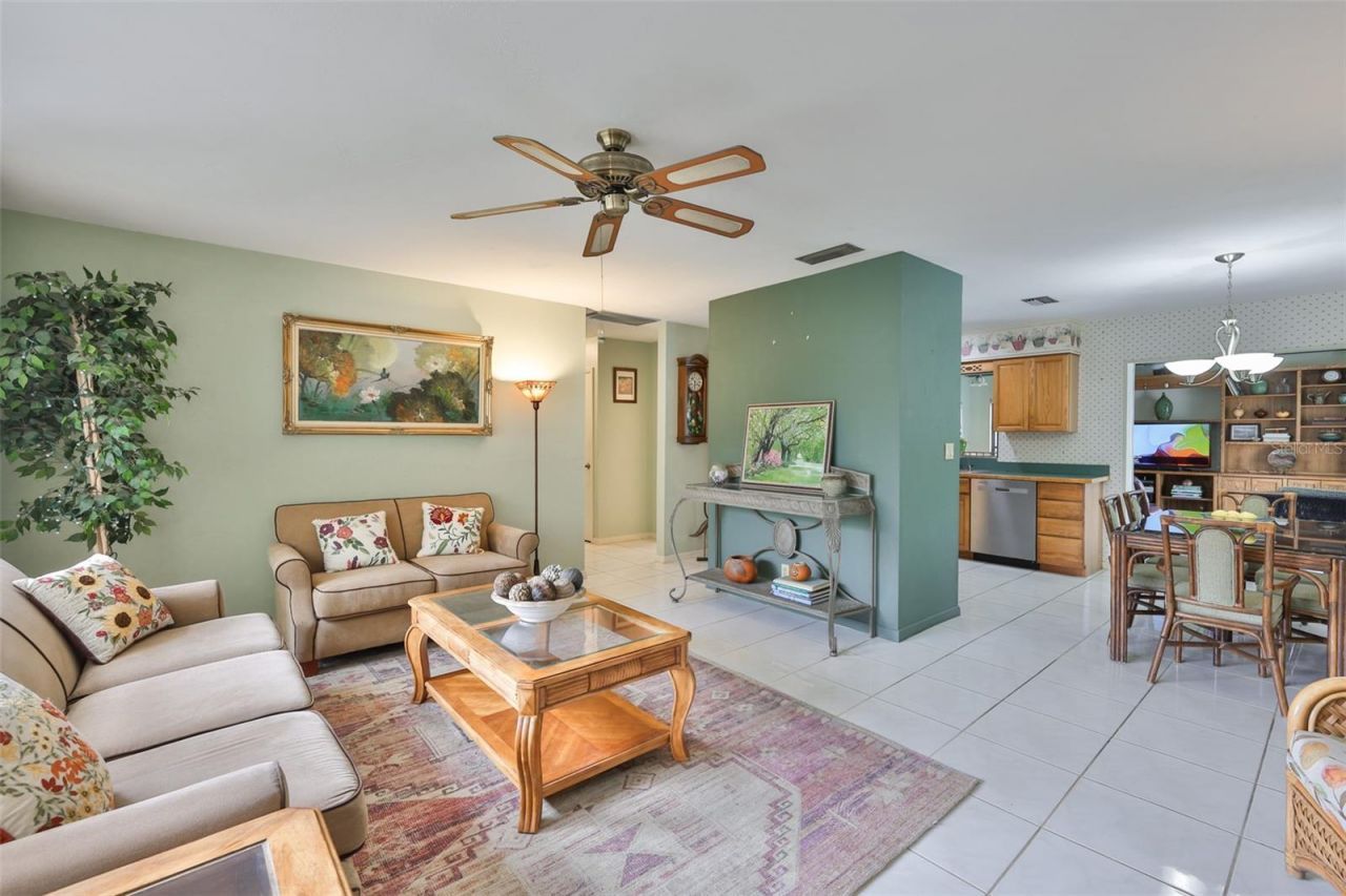 6728 19th Street N, Saint Petersburg, FL 33702 Photo