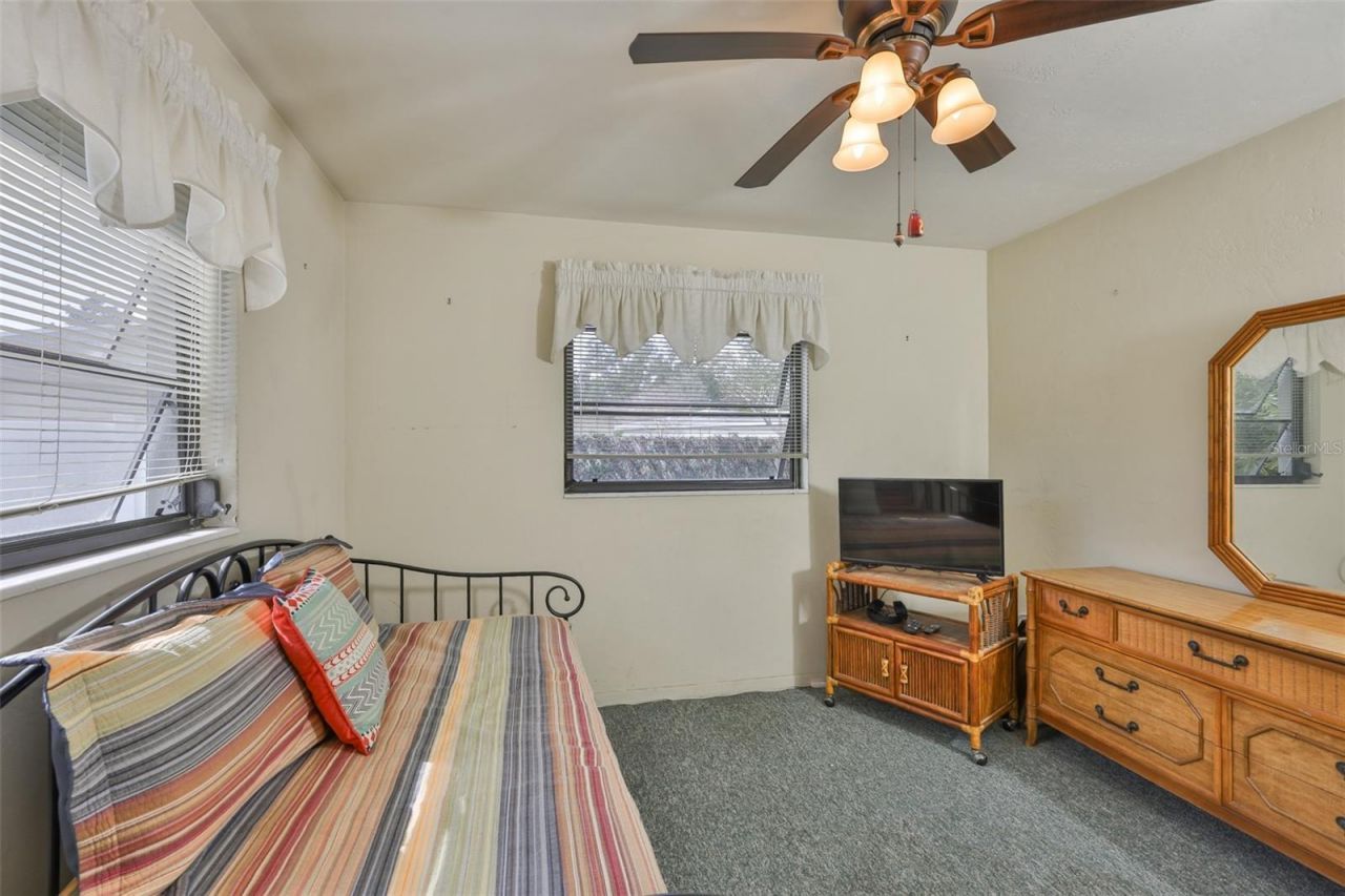 6728 19th Street N, Saint Petersburg, FL 33702 Photo