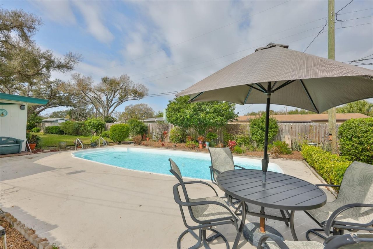 6728 19th Street N, Saint Petersburg, FL 33702 Photo