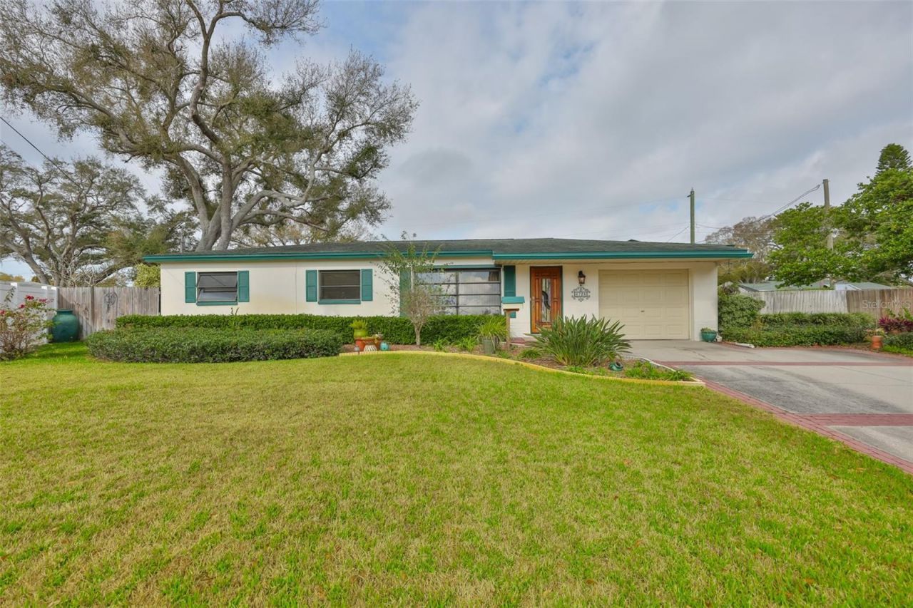 6728 19th Street N, Saint Petersburg, FL 33702 Photo