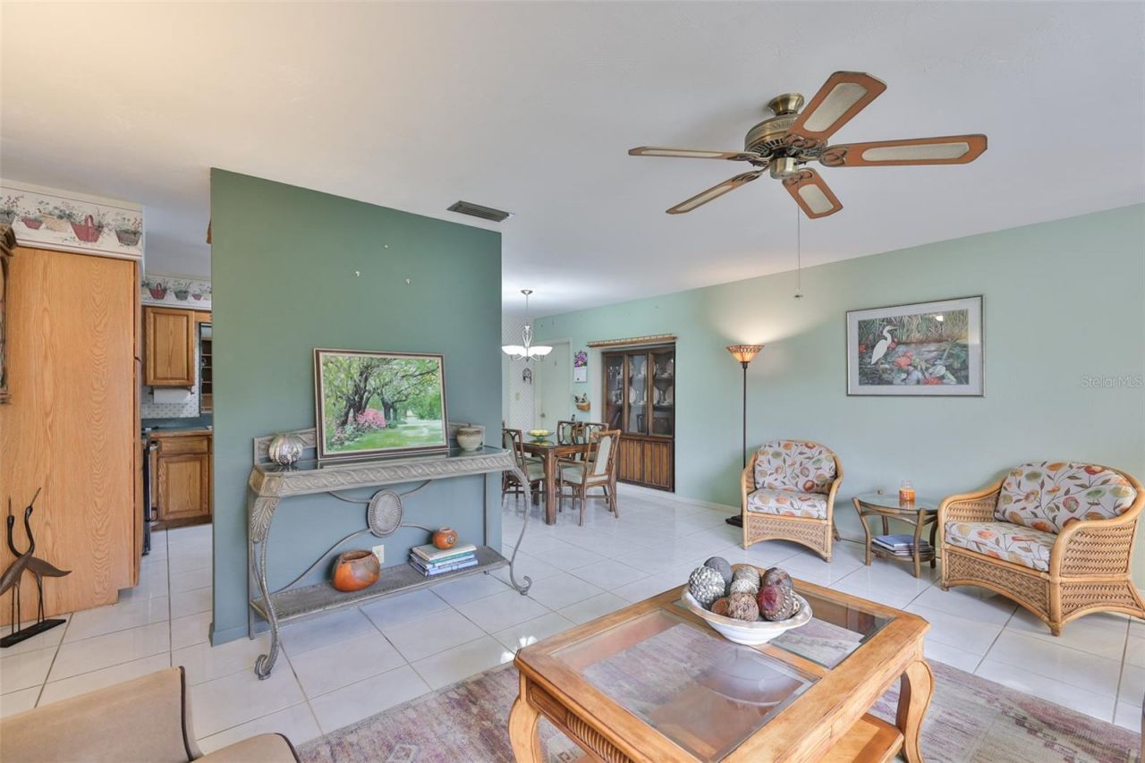 6728 19th Street N, Saint Petersburg, FL 33702 Photo