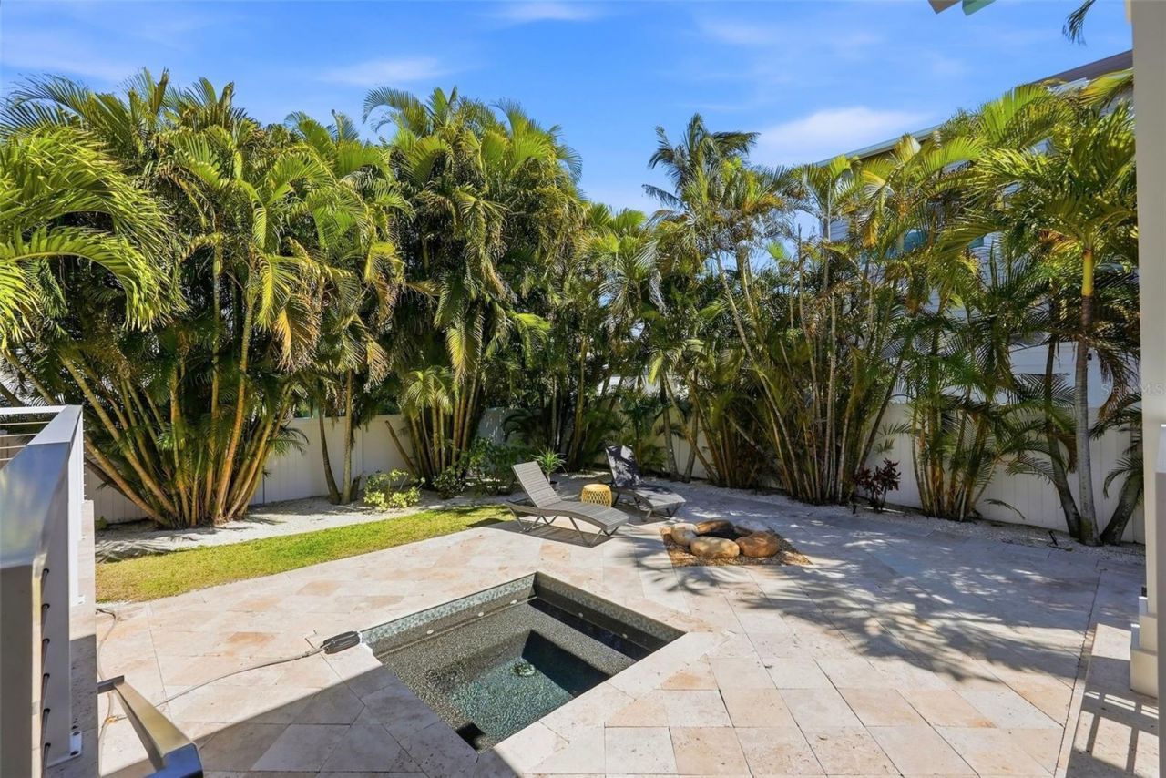 213 84th Street, Holmes Beach, FL 34217 Photo