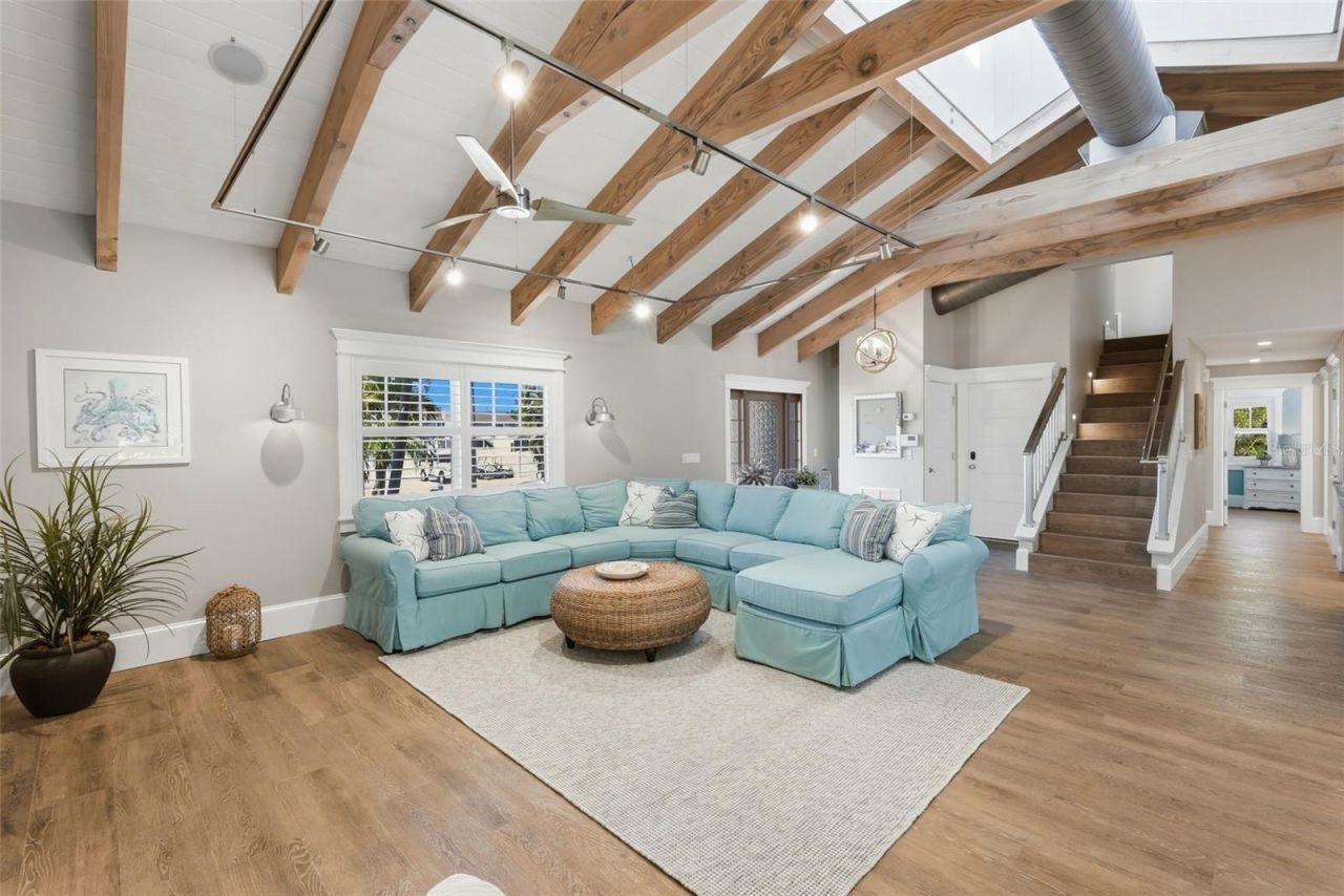 213 84th Street, Holmes Beach, FL 34217 Photo