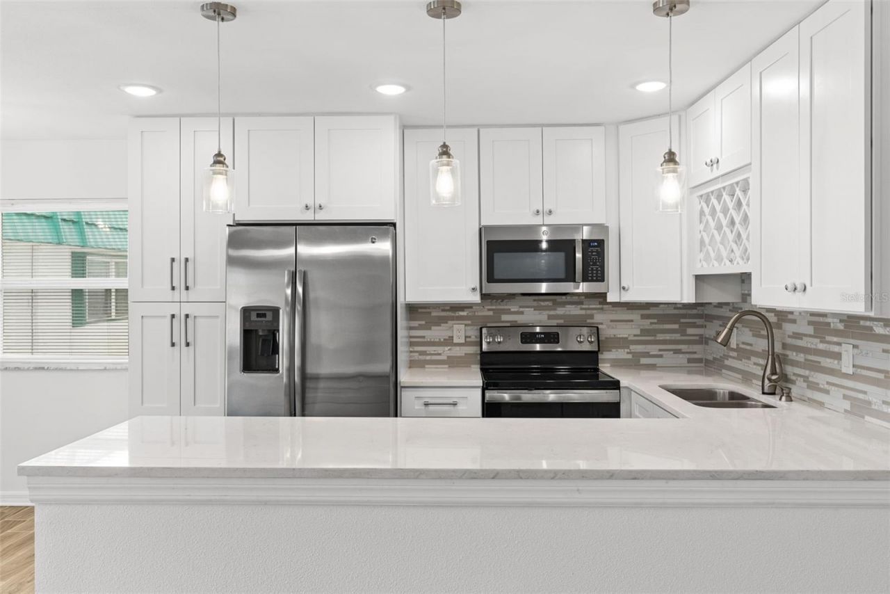 205 Kings Boulevard, Unit 52, Sun City Center, FL 33573 Photo
