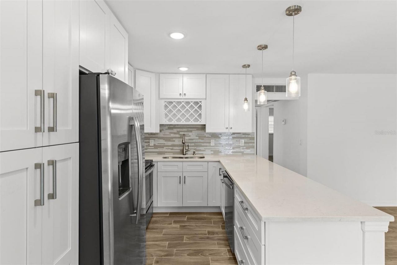 205 Kings Boulevard, Unit 52, Sun City Center, FL 33573 Photo