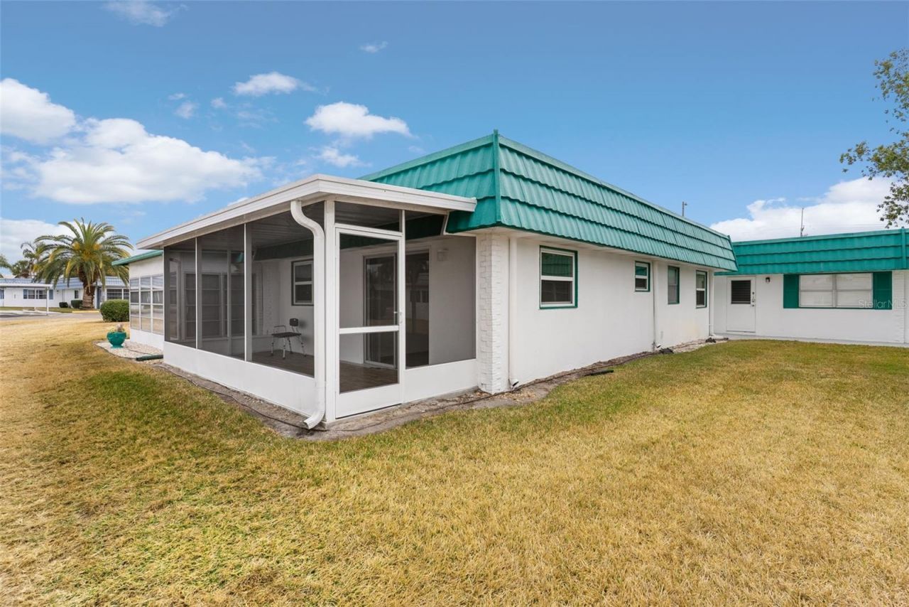 205 Kings Boulevard, Unit 52, Sun City Center, FL 33573 Photo