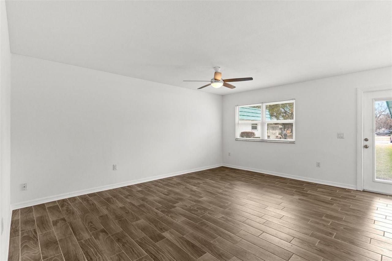 205 Kings Boulevard, Unit 52, Sun City Center, FL 33573 Photo