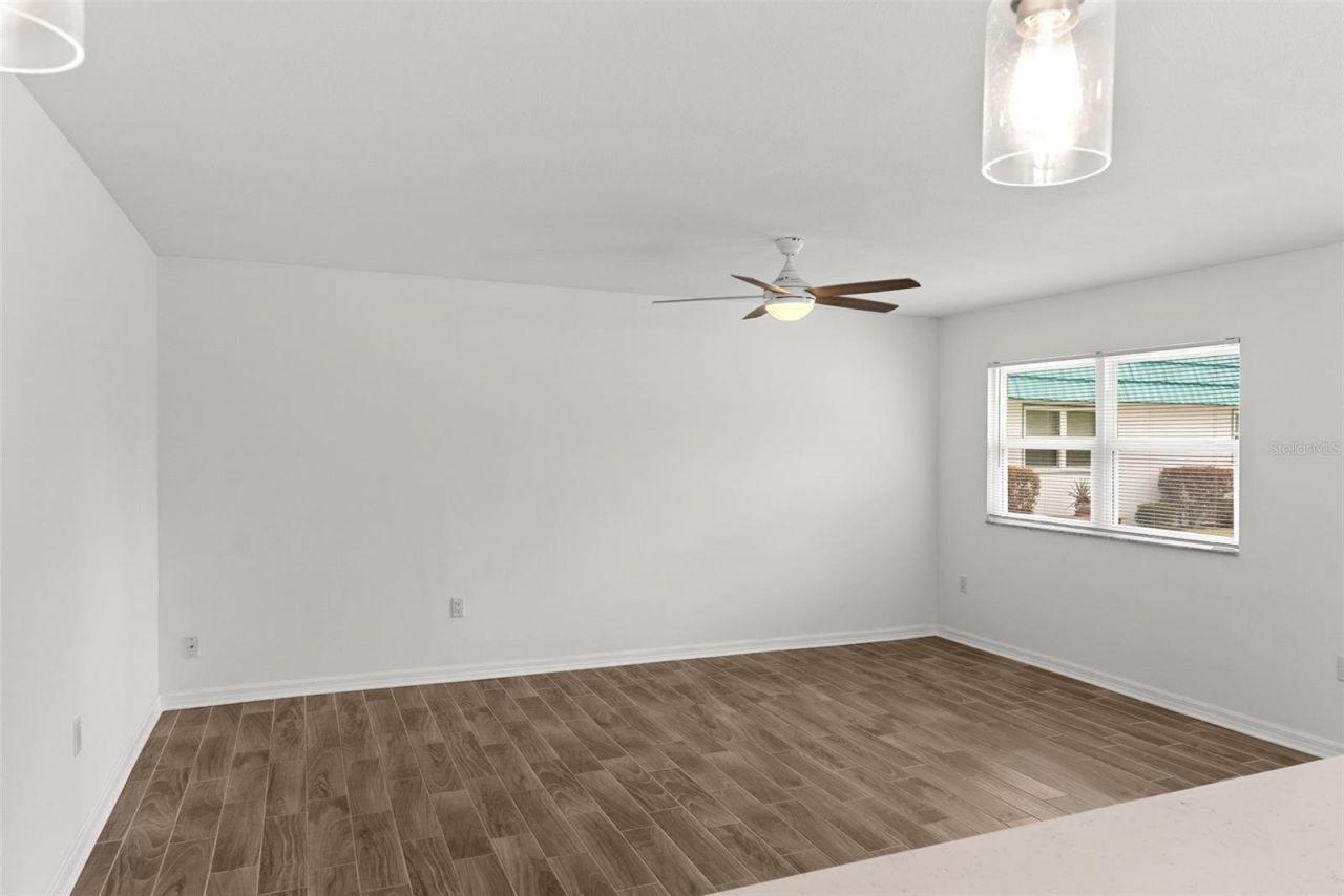 205 Kings Boulevard, Unit 52, Sun City Center, FL 33573 Photo