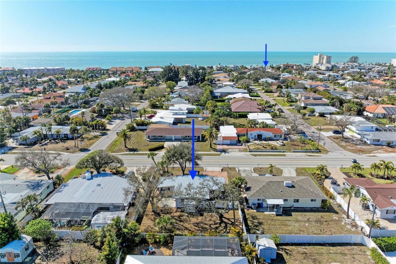 817 Harbor Drive S, Venice, FL 34285 Main Photo