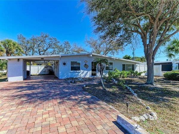 817 HARBOR DRIVE S, VENICE, FL 34285