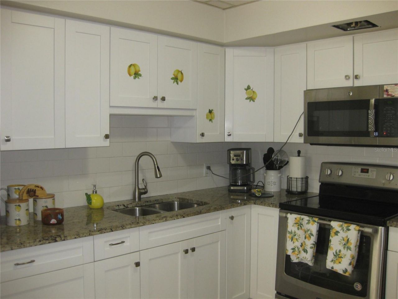 5860 43rd Terrace N, Unit 1518, Kenneth City, FL 33709 Photo