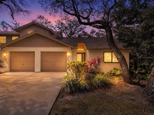 1880 WHISPERING WAY, TARPON SPRINGS, FL 34689