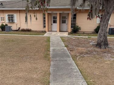 1605 CLUB CIRCLE , Unit 1605, LAKESHORE, FL 33854