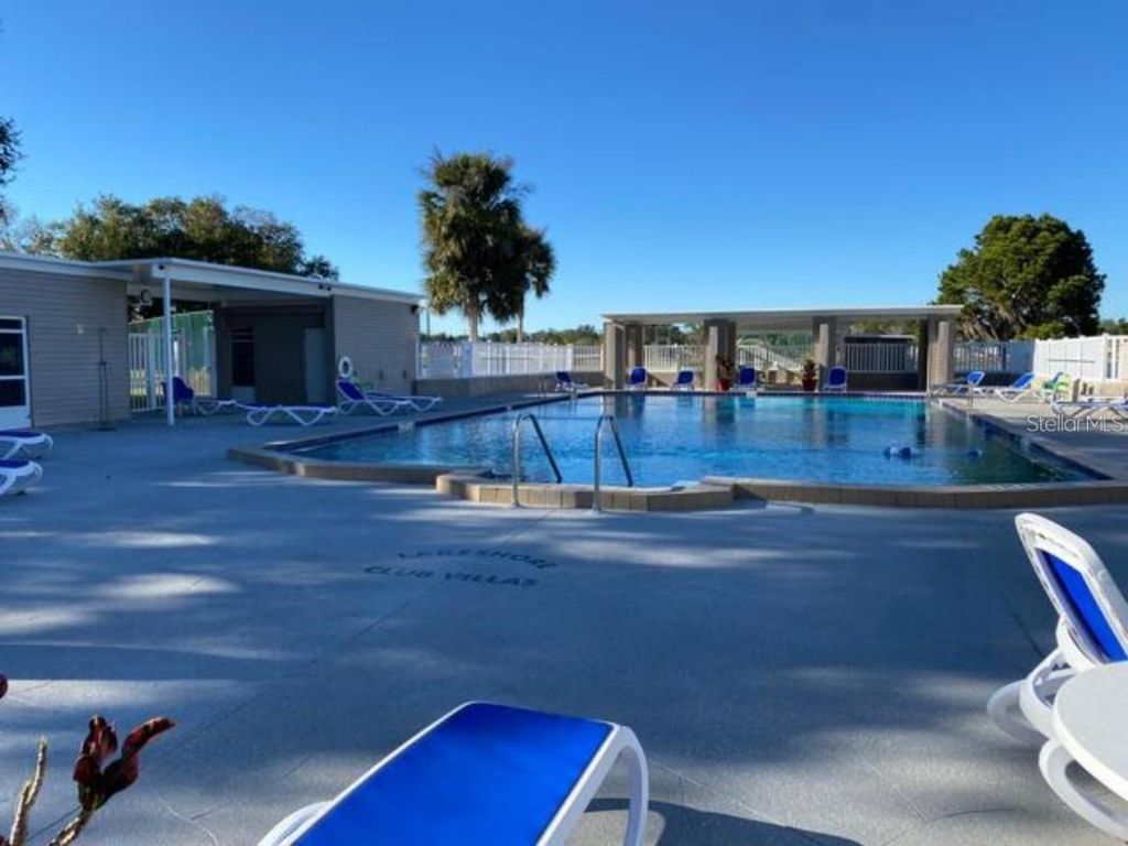 1605 Club Circle , Unit 1605, Lakeshore, FL 33854 Photo