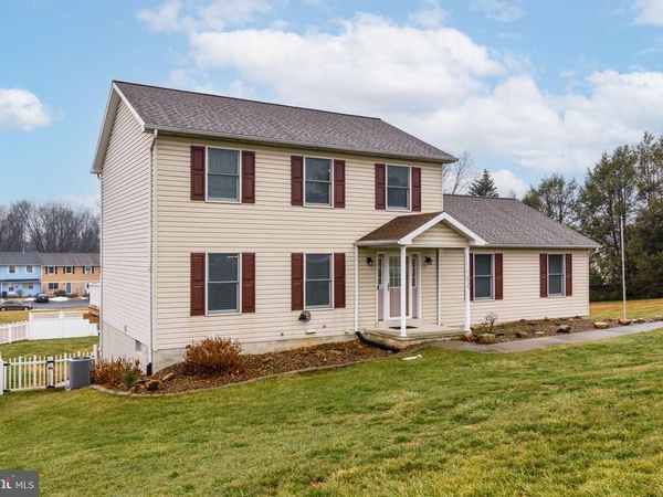 1650 ROSEDALE AVENUE, MIDDLETOWN, PA 17057