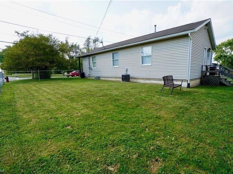 3002 Harmont Avenue NE, Canton, OH 44705 Photo 5