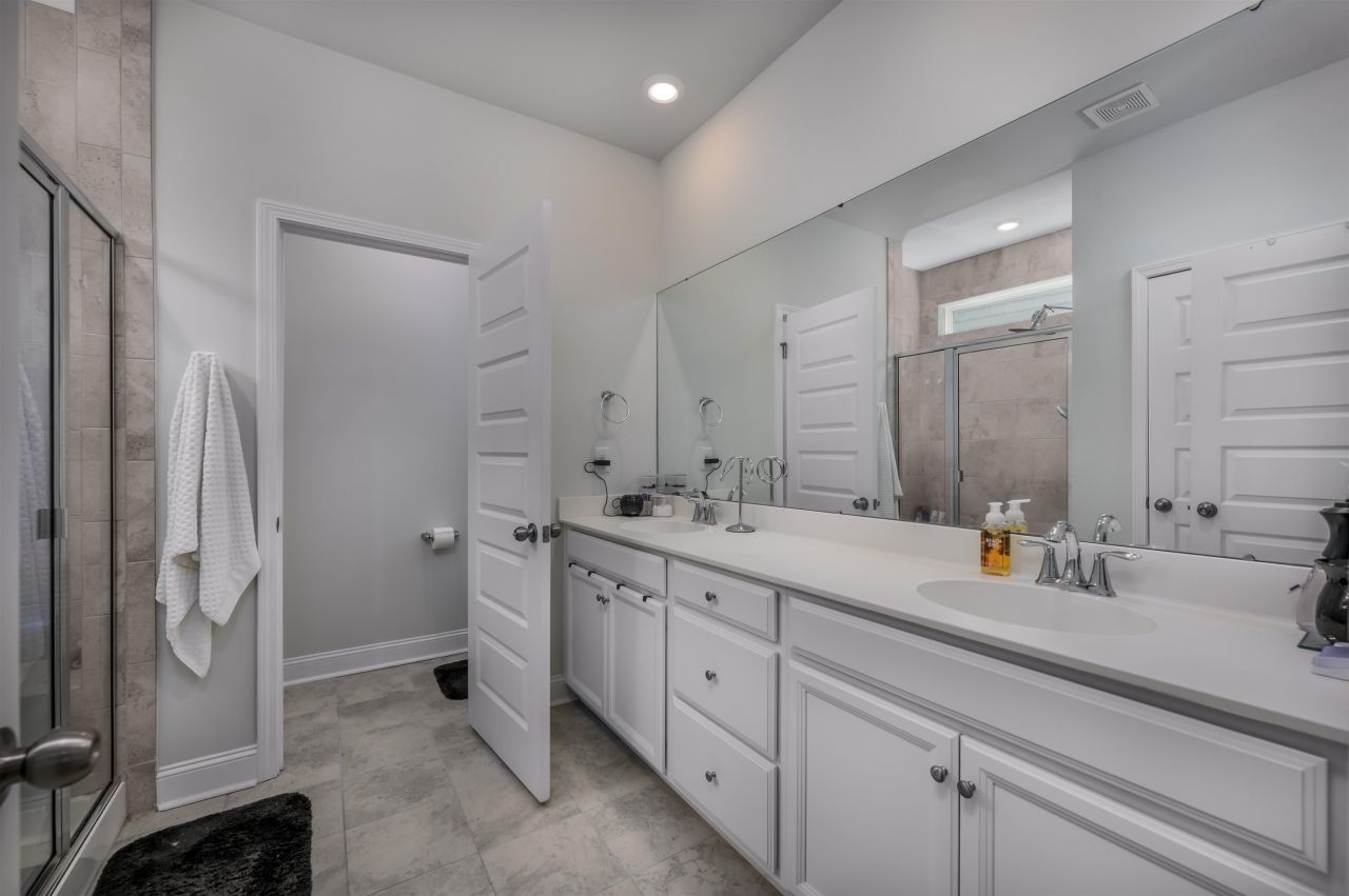 837 Harrison Mill St.  Photo 14