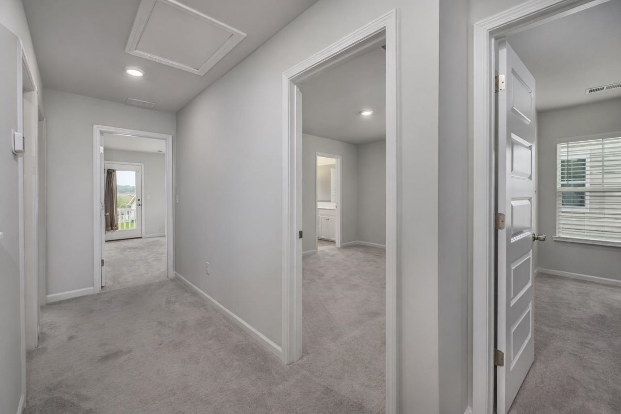 837 Harrison Mill St. Photo 17