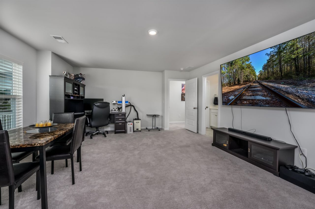 837 Harrison Mill St.  Photo 21