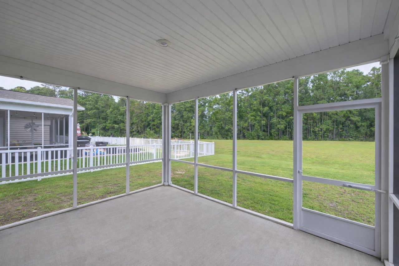 837 Harrison Mill St. Photo 26