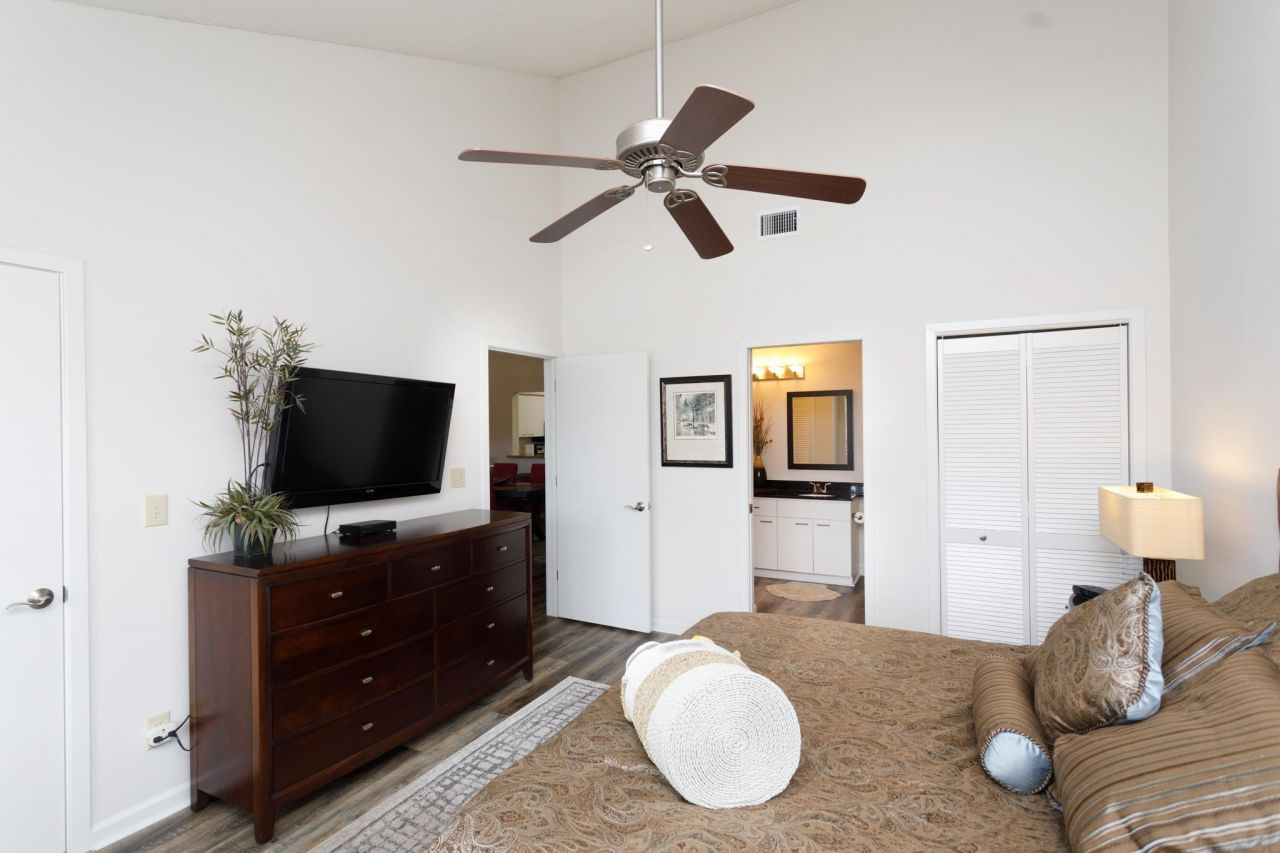 331 Wendover Ct.  Photo 13