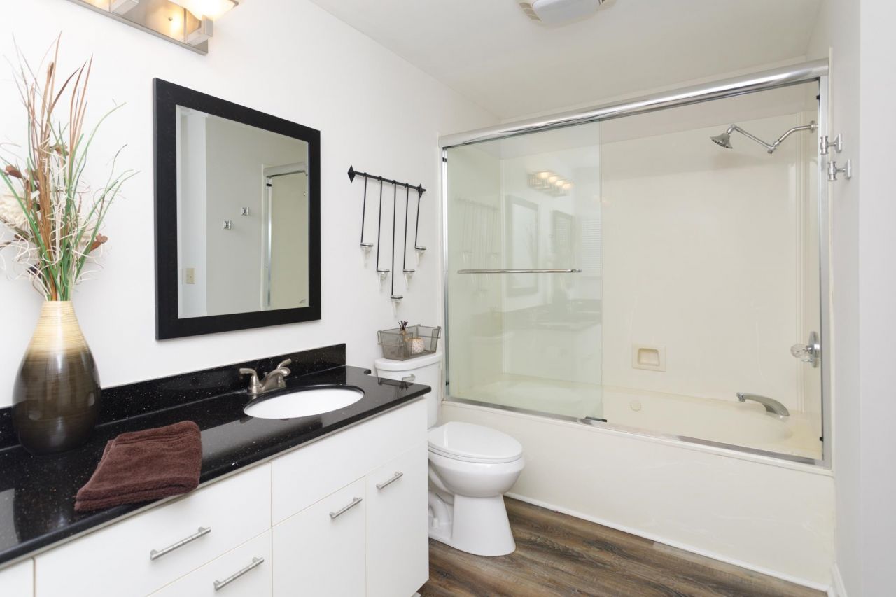 331 Wendover Ct.  Photo 16