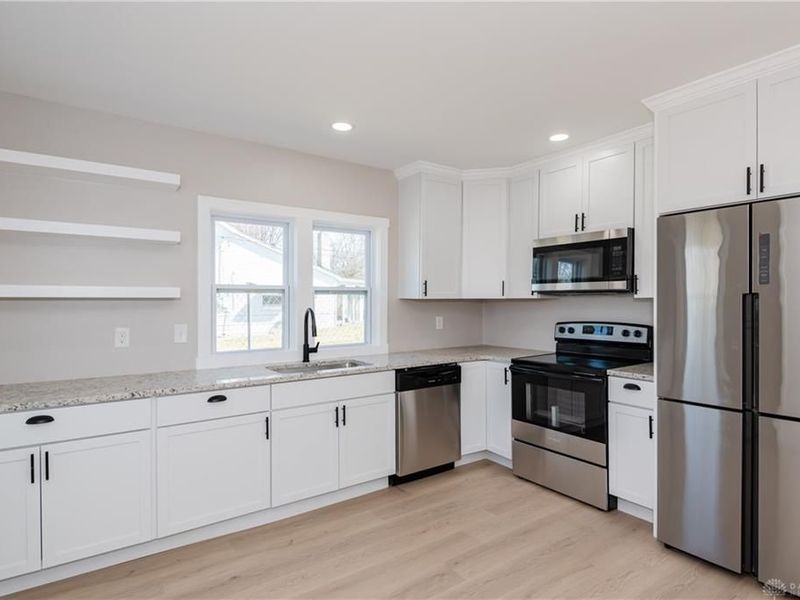 613 E 2nd Street, Xenia, OH 45385 Photo 6