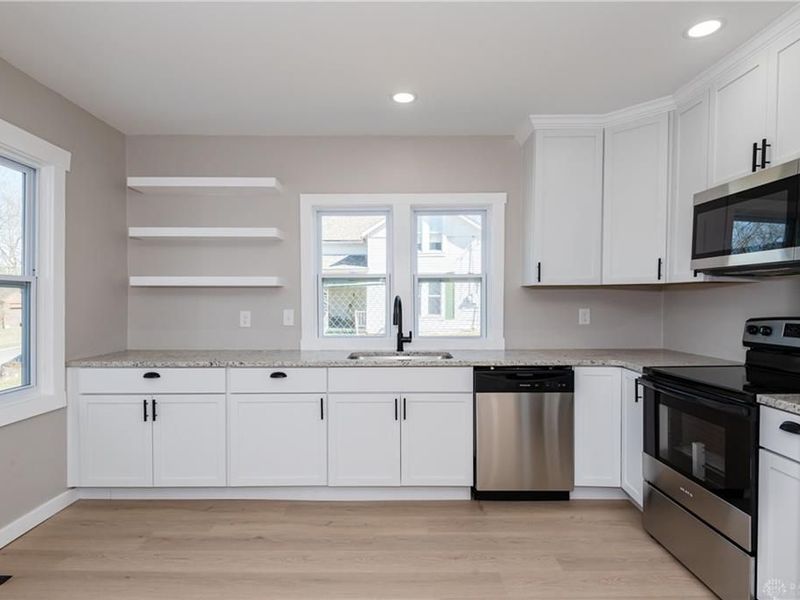 613 E 2nd Street, Xenia, OH 45385 Photo 8