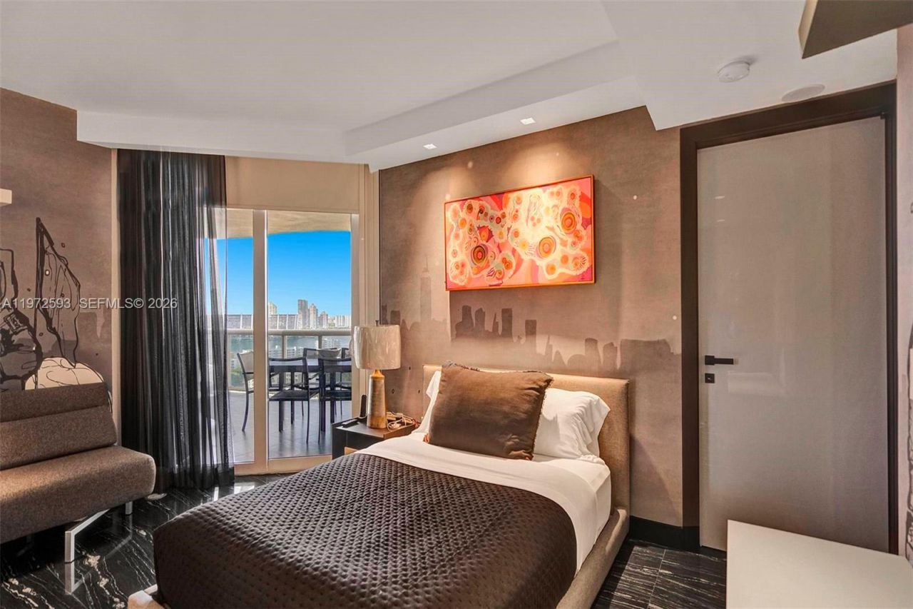 17555 Collins Ave, Unit 2107, Sunny Isles Beach, FL 33160 Photo