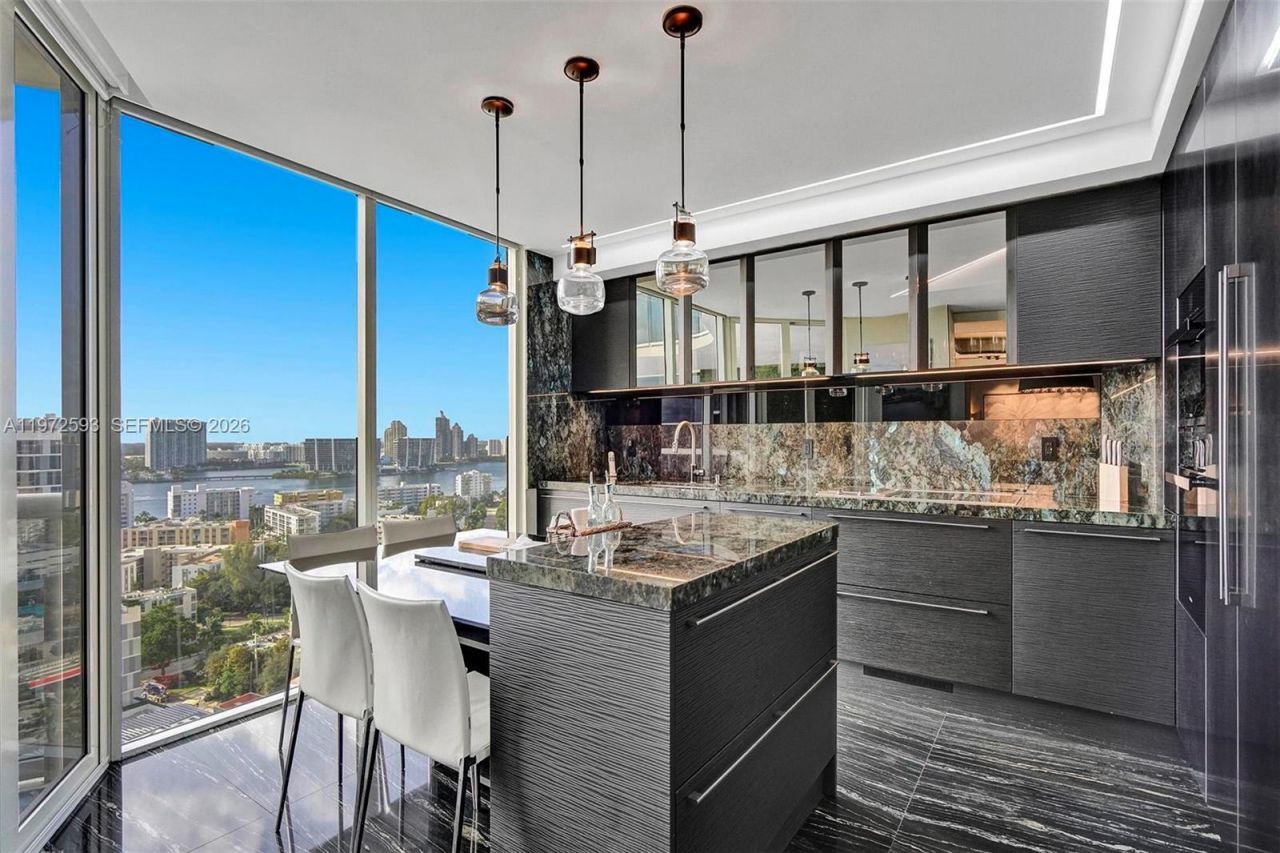 17555 Collins Ave, Unit 2107, Sunny Isles Beach, FL 33160 Photo