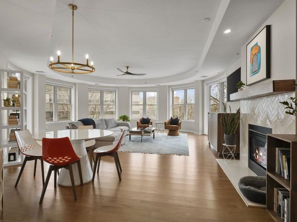 360 W Washington Avenue, Unit 202, Madison, WI 53703