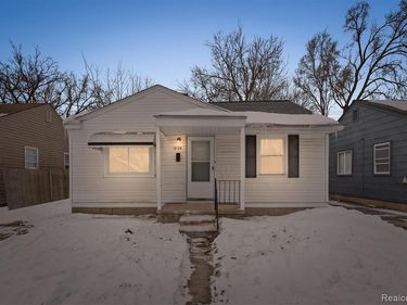 1939 Almont Street, Ferndale, MI 48220