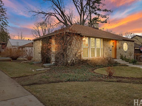 601 S 2nd Street S, West Dundee, IL 60118