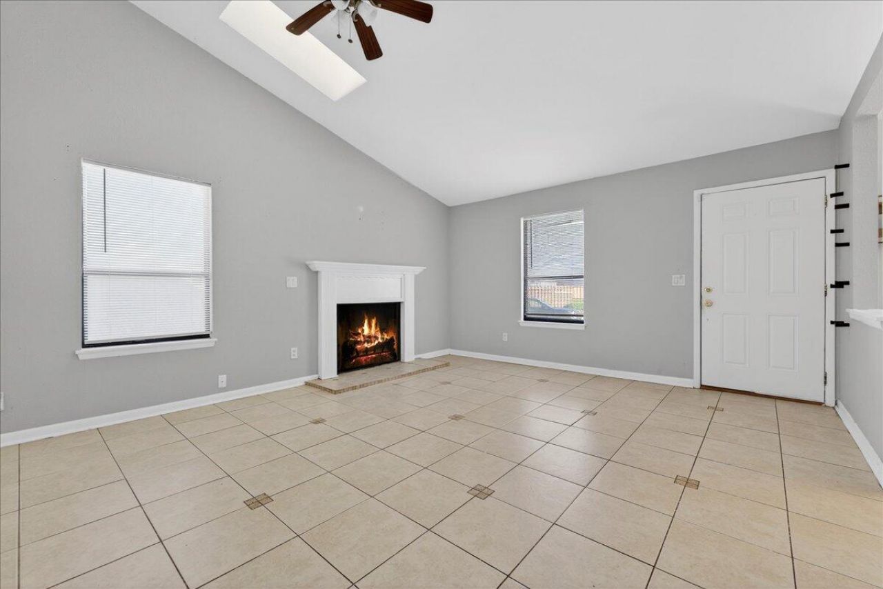 203 Tabby Creek Circle Photo 10