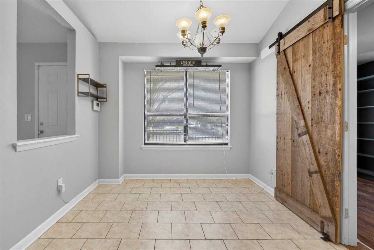 203 Tabby Creek Circle Photo 11