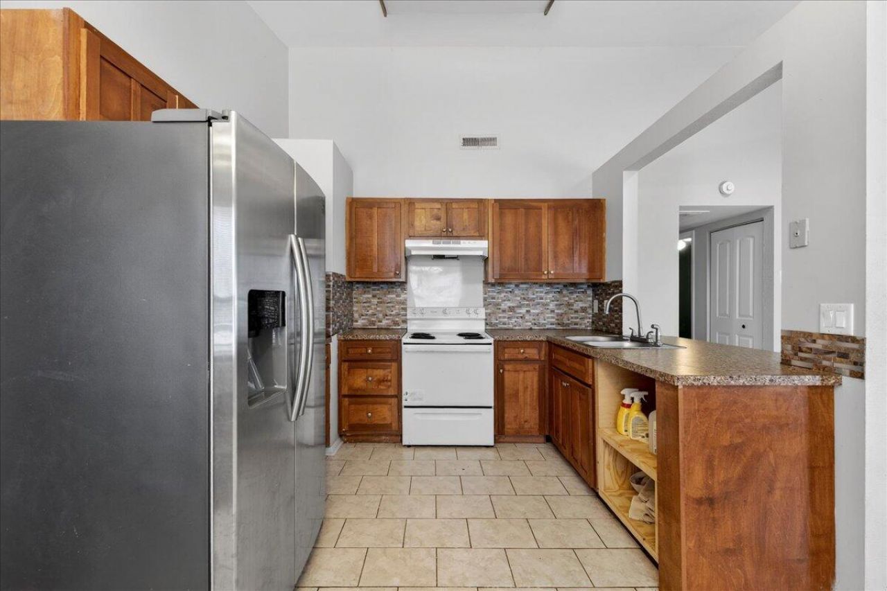 203 Tabby Creek Circle Photo 14