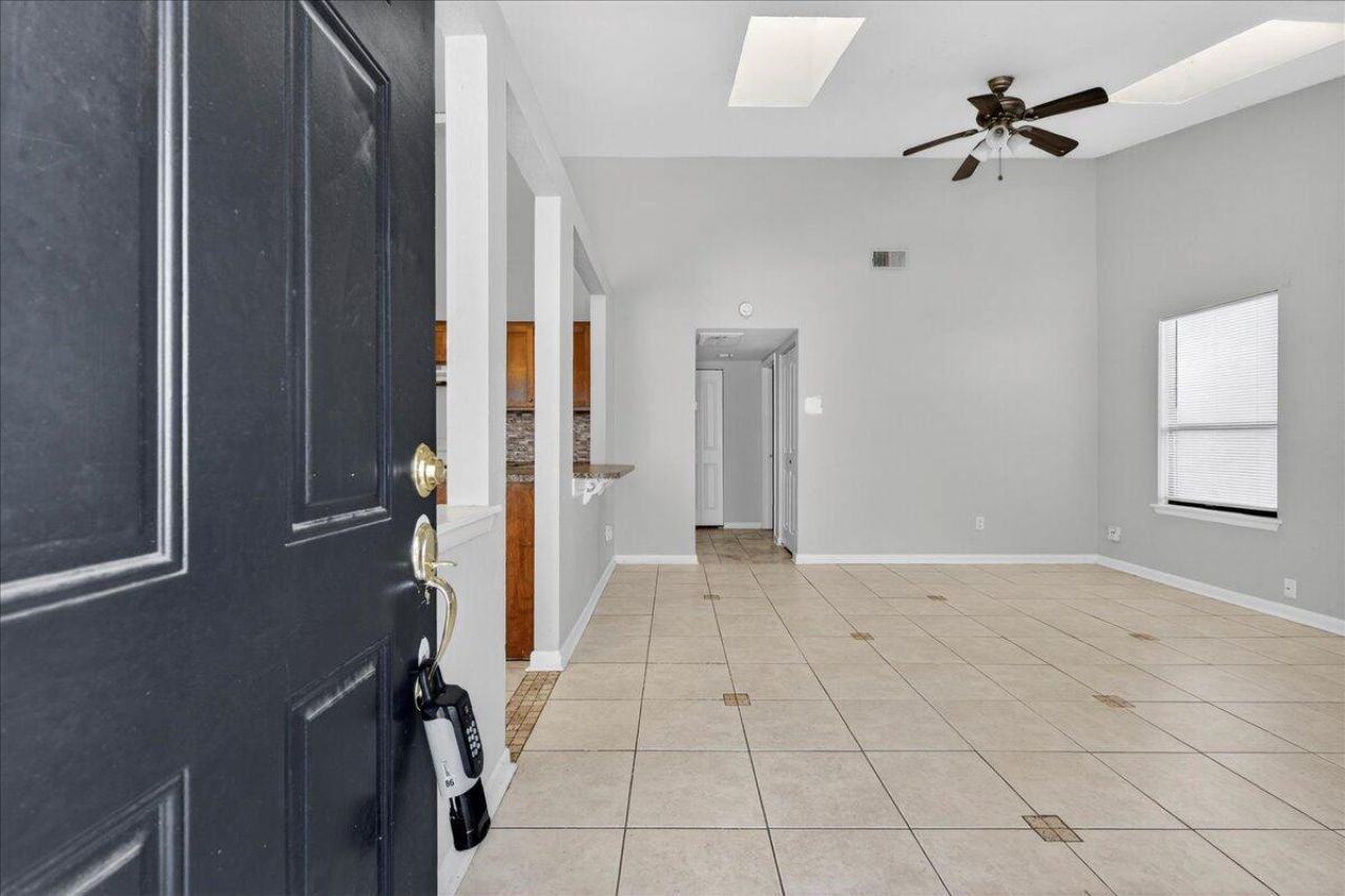 203 Tabby Creek Circle Photo 4