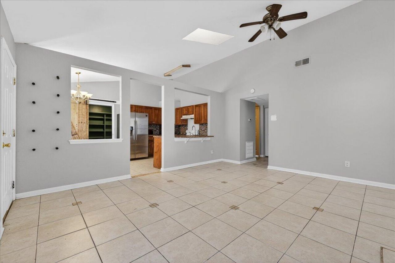 203 Tabby Creek Circle Photo 8