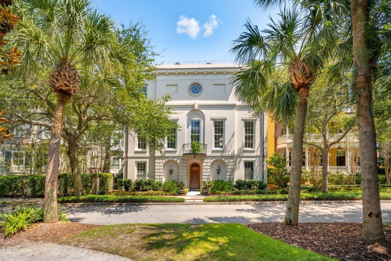 174 N Shelmore Boulevard Mount Pleasant, SC 29464